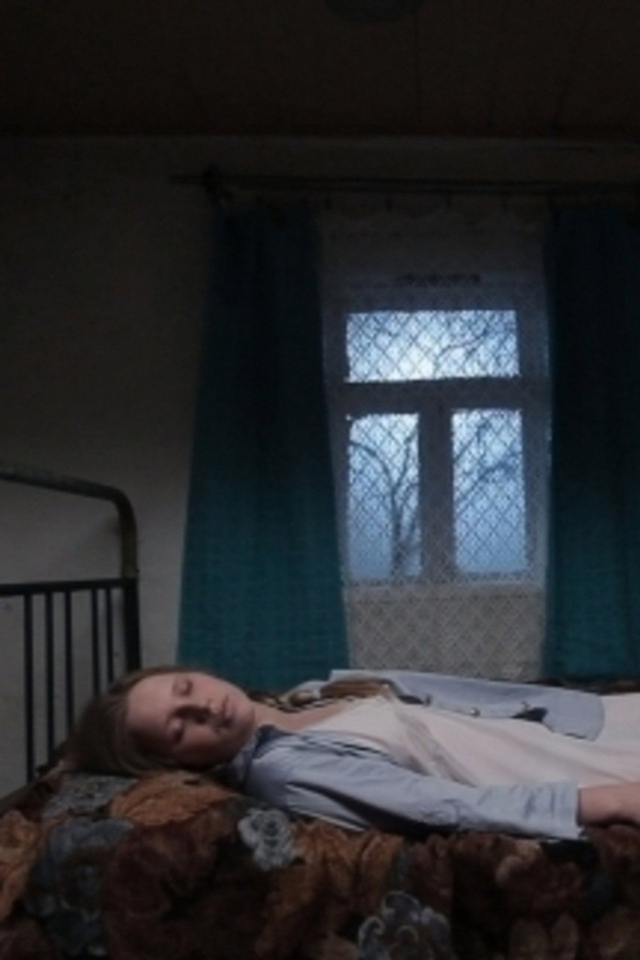 Foreign Mind Backdrop