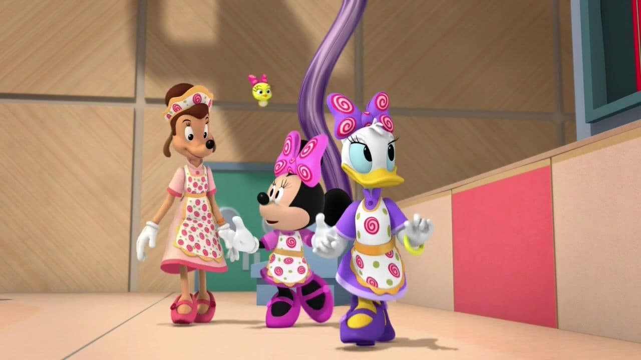 Mickey and the Roadster Racers - Season 1 Episode 48 : Super Sweet Helpers