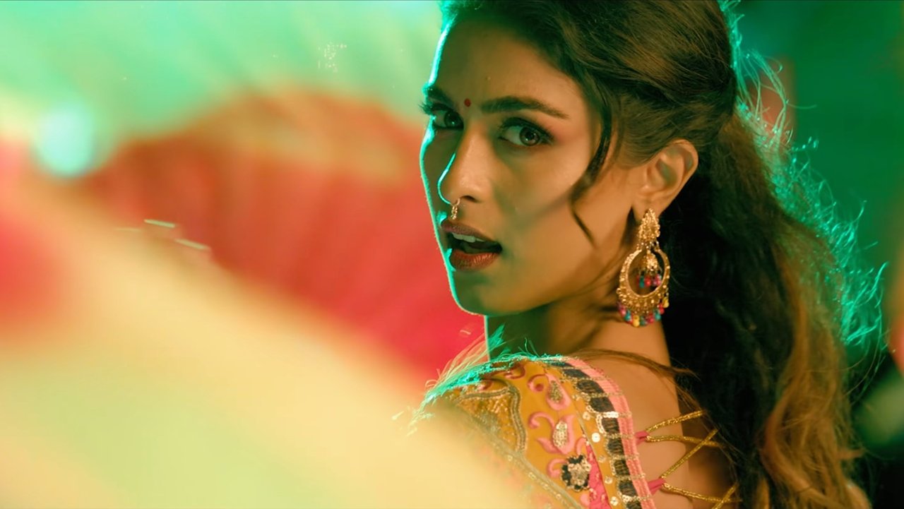 Raana Movie Backdrop