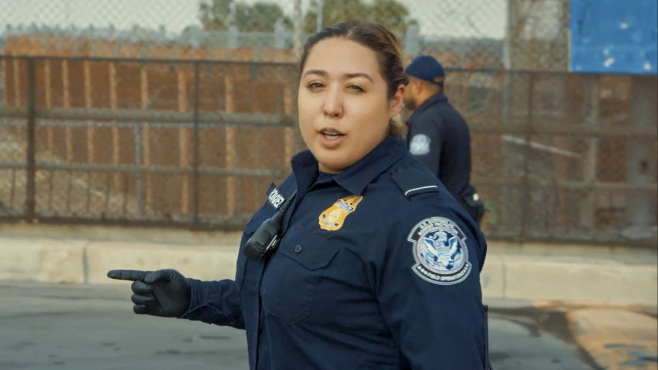 Contraband: Seized at the Border - Season 4 Episode 7 : Going Out With a Bang