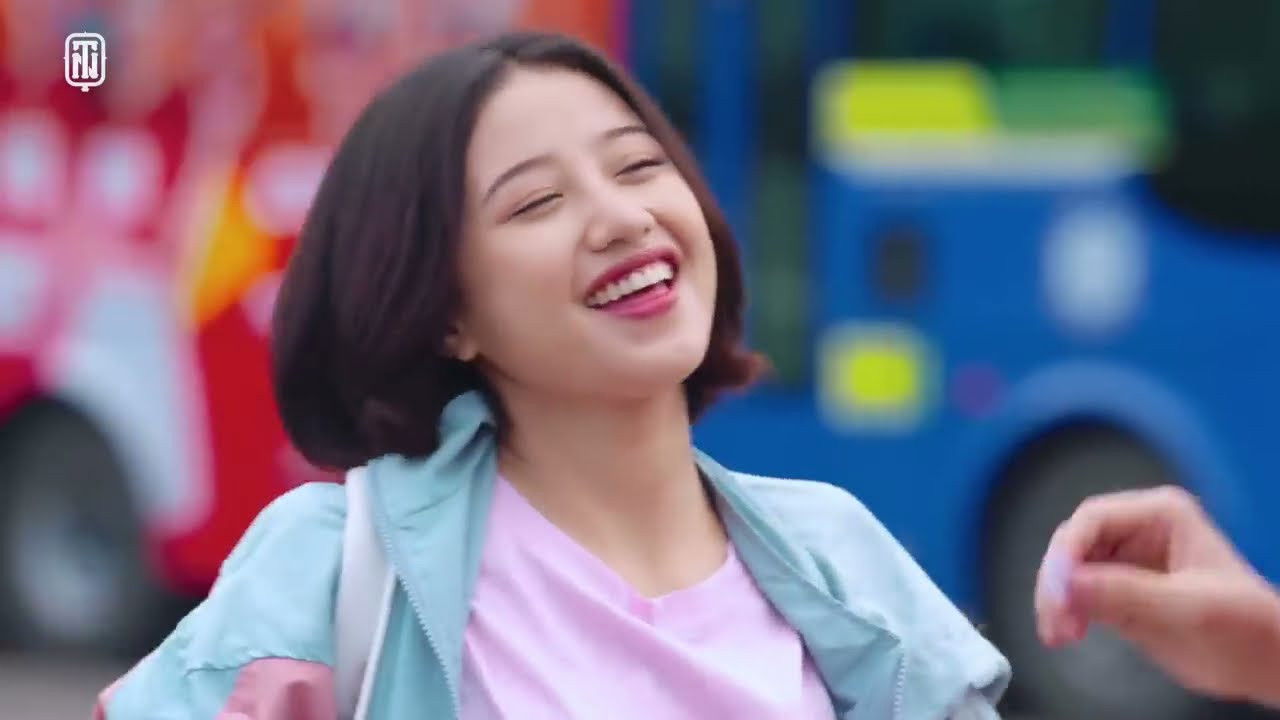 Cái Tết Của Thằng Khờ backdrop