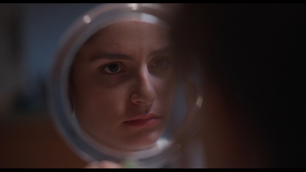 Trailer di The Past is Calling Immagine di copertina del trailer di The Past is Calling