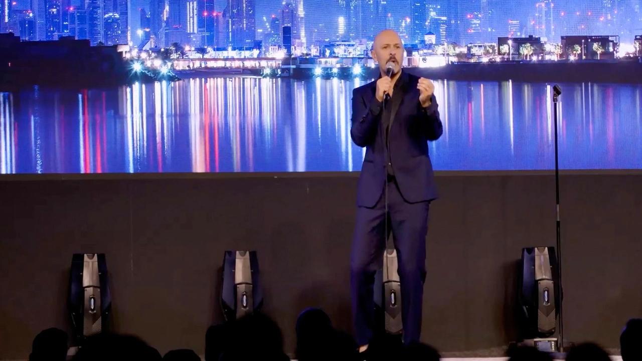 Scen från Maz Jobrani: Pandemic Warrior