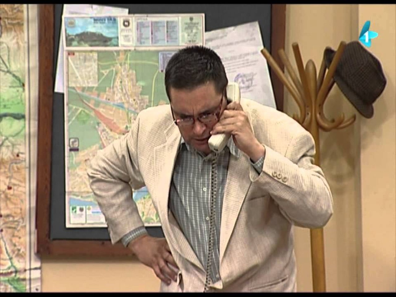 Government Job - Season 3 Episode 22 : 423 Iskopine