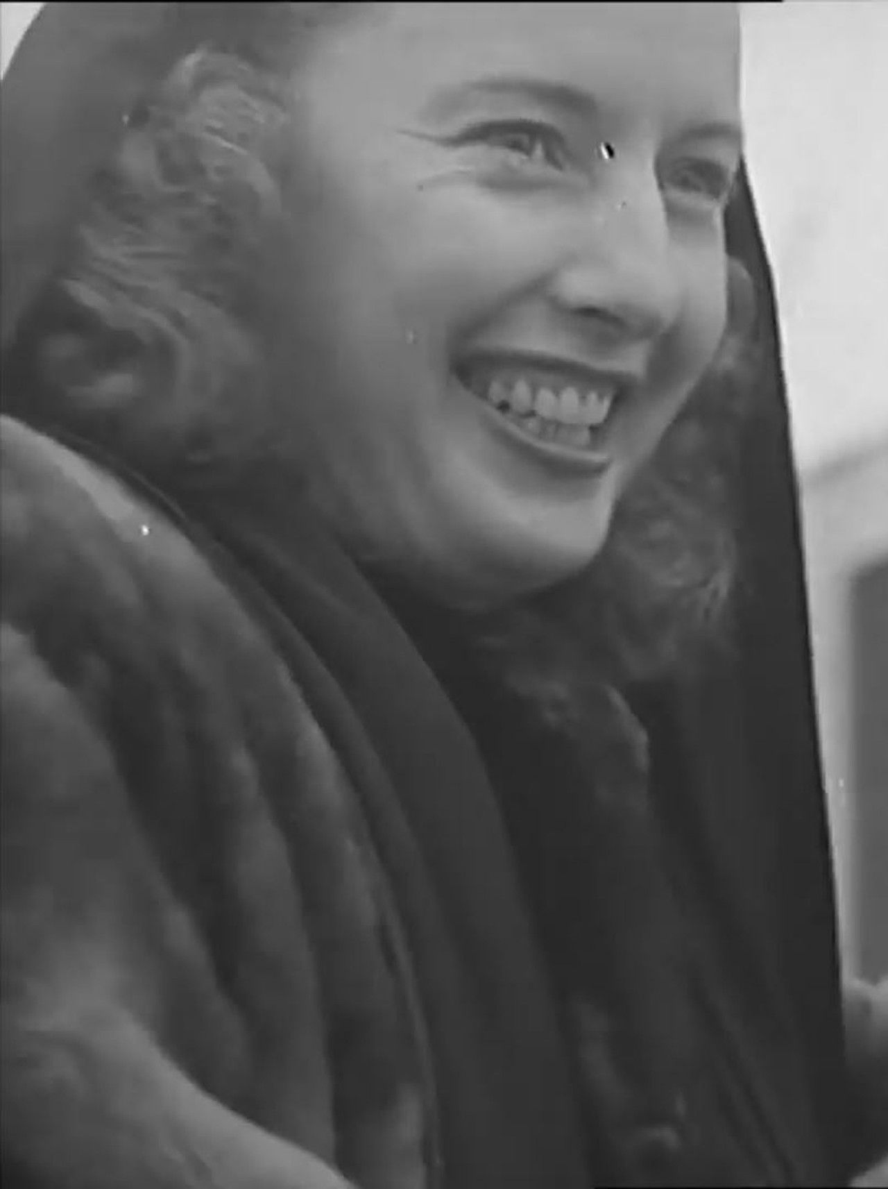 Performers arrive in Hampshire Backdrop