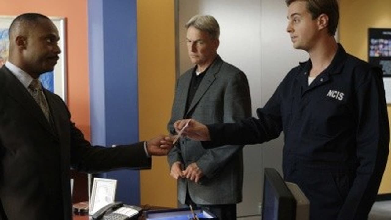 NCIS - Season 6 Episode 3 : Capitol Offense