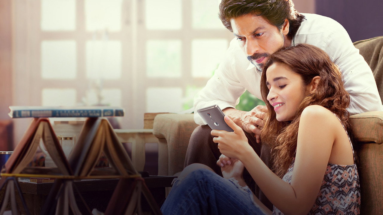 Dear Zindagi (2016) Hindi Dubbed backdrop