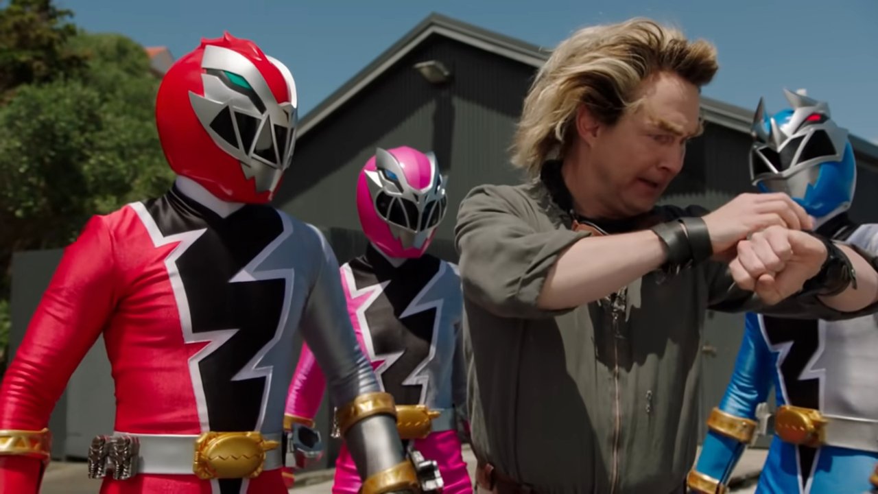 Power Rangers - Season 28 Episode 8 : Unexpected Guest