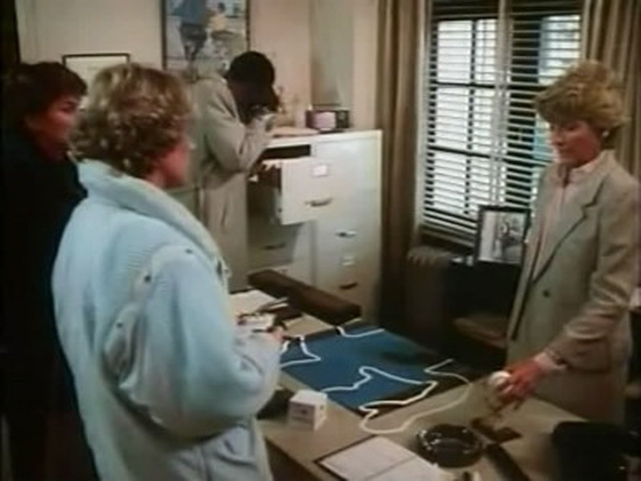Cagney & Lacey - Season 5 Episode 20 : Capitalism
