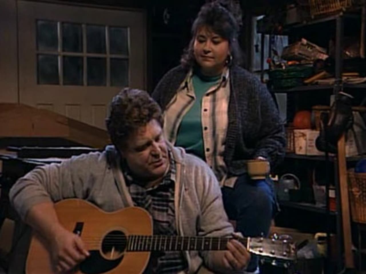 Roseanne - Season 1 Episode 5 : Radio Days