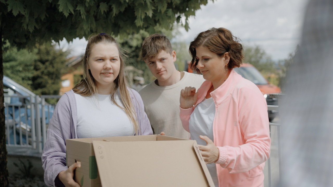 Jenni & Joe: Wer zuletzt riecht (Teil 2) still 5