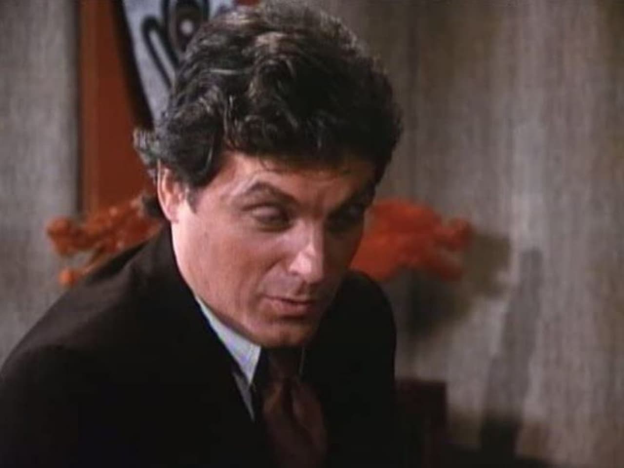 Falcon Crest - Season 3 Episode 13 : No Trespassing