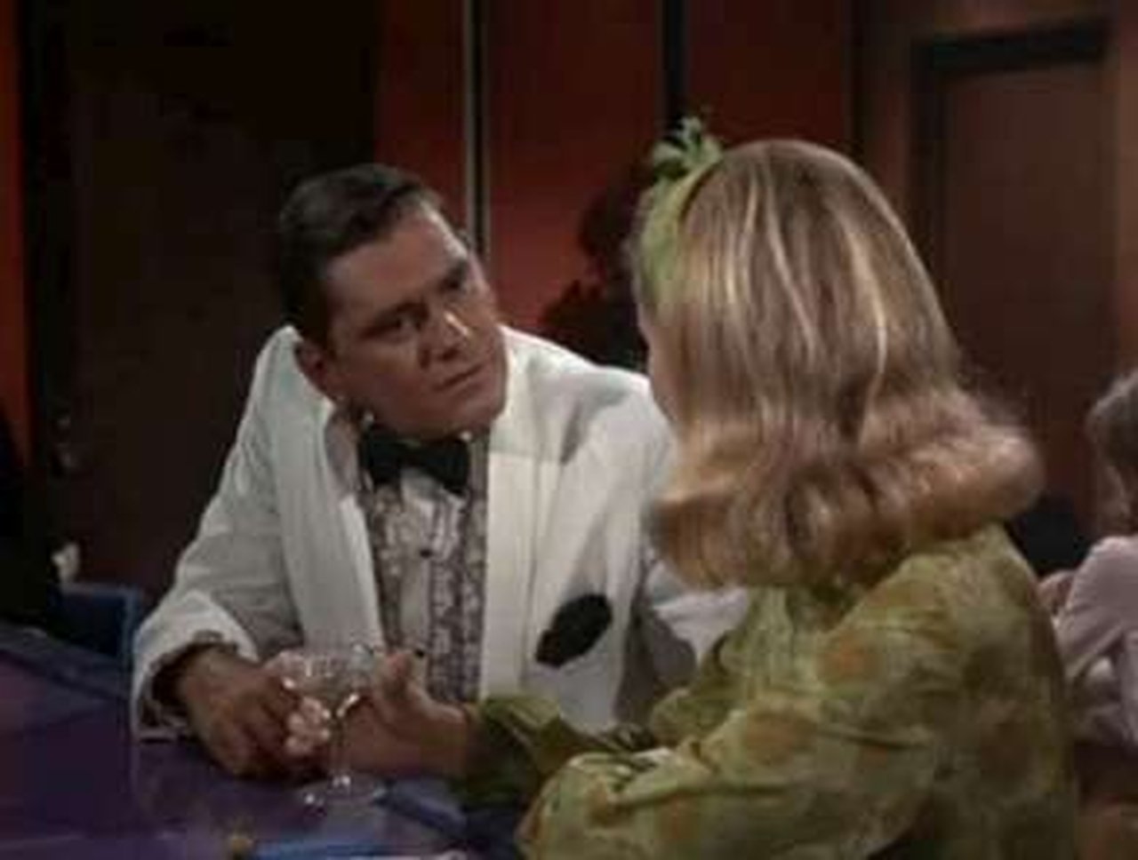 Bewitched - Season 4 Episode 20 : If They Never Met