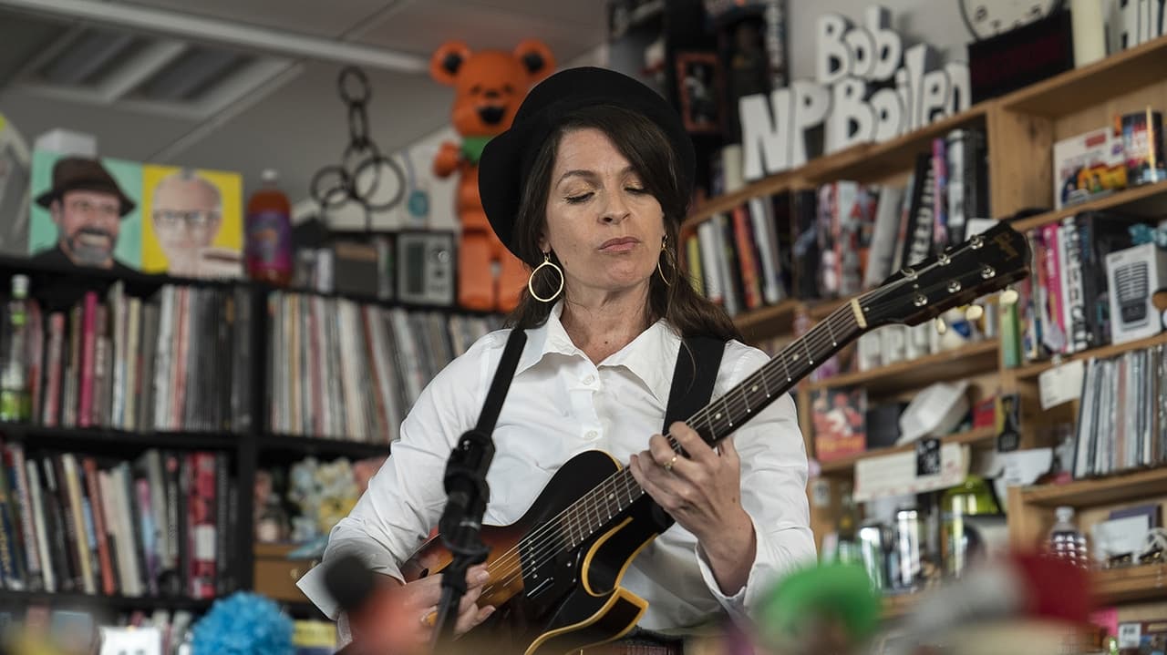 NPR Tiny Desk Concerts - Season 13 Episode 40 : Jesca Hoop