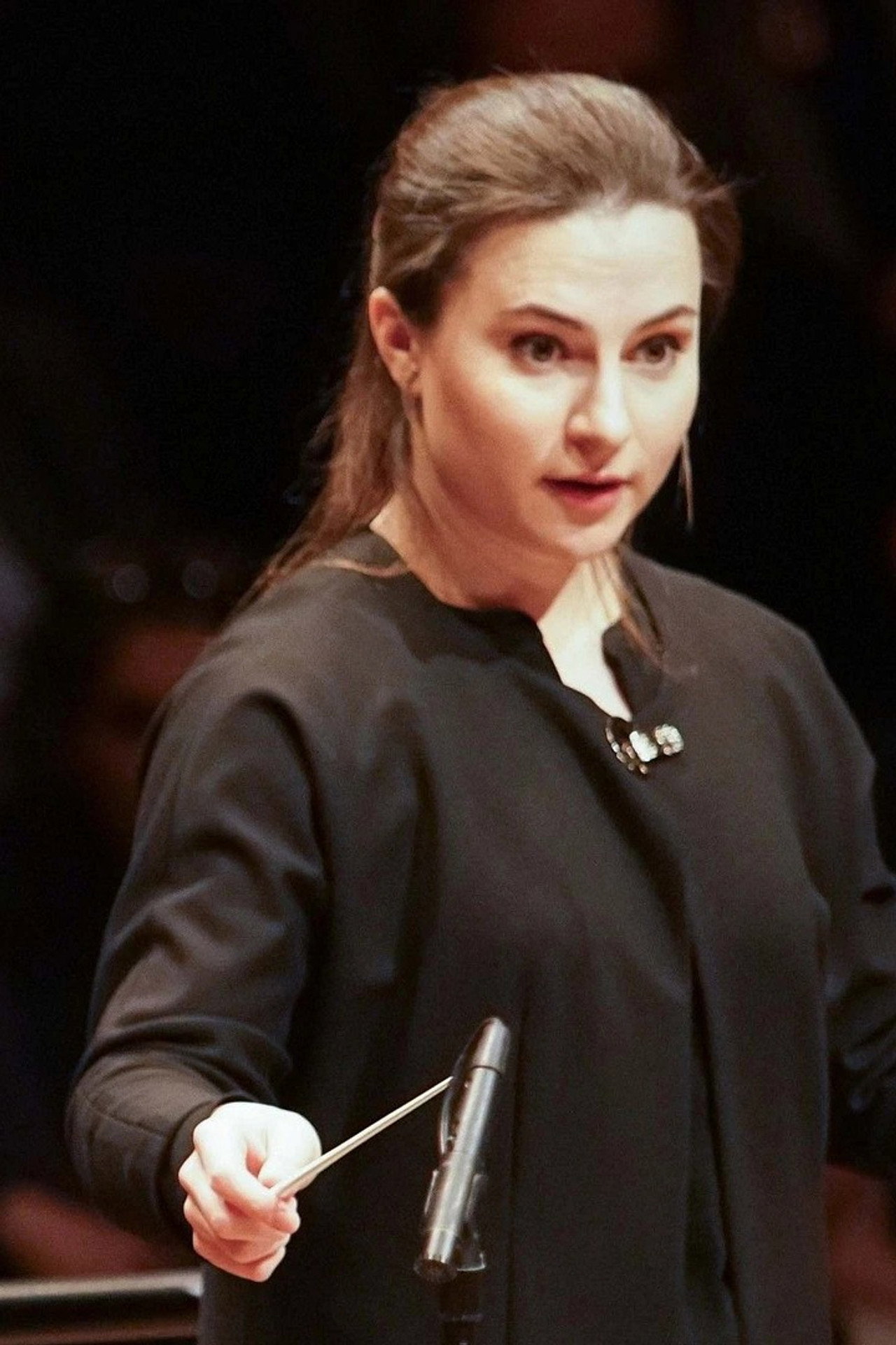 Liubov Nosova conducts the Paris Mozart Orchestra @ La Maestra 2024 Backdrop
