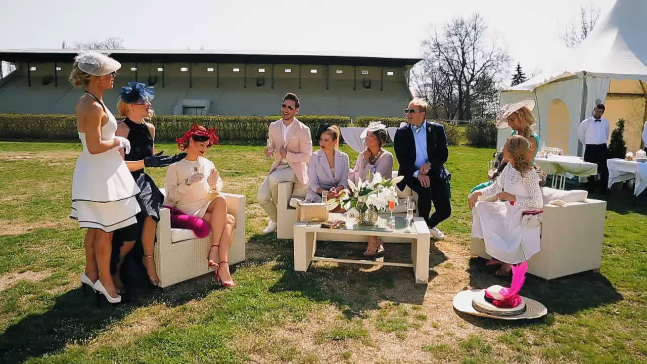 Feleségek luxuskivitelben — Épisode 8