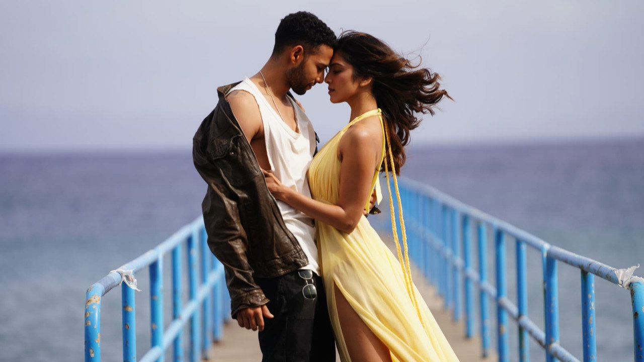 Yudhra (2024) Hindi HD backdrop