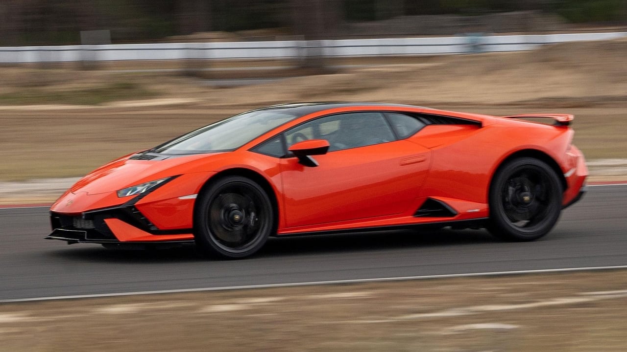 MotorWeek - Season 42 Episode 22 : Lamborghini Huracan Tecnica
