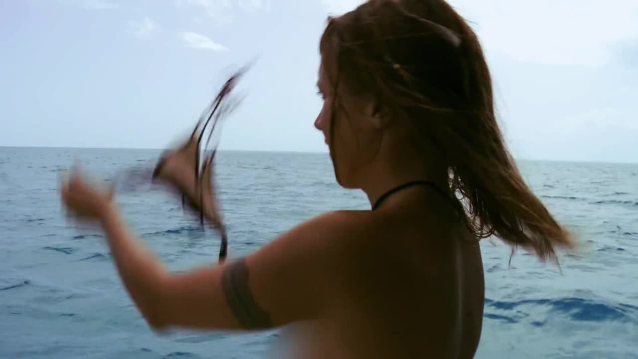 Naked and Afraid - Season 8 Episode 1 : Lost at Sea