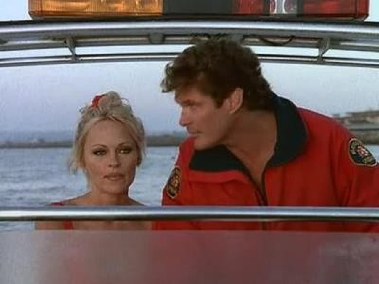 Baywatch - Season 6 Episode 9 : Home Is Where the Heat Is