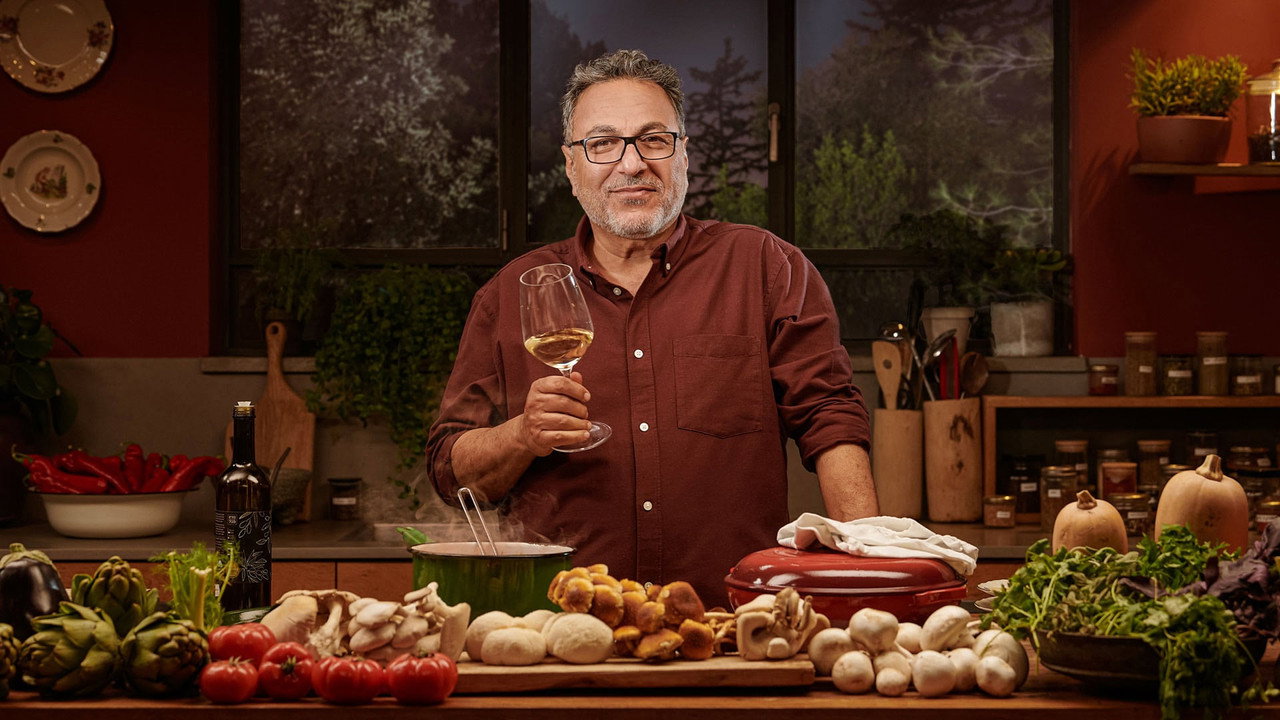 Garlic, Pepper & Olive Oil (2024) still 2