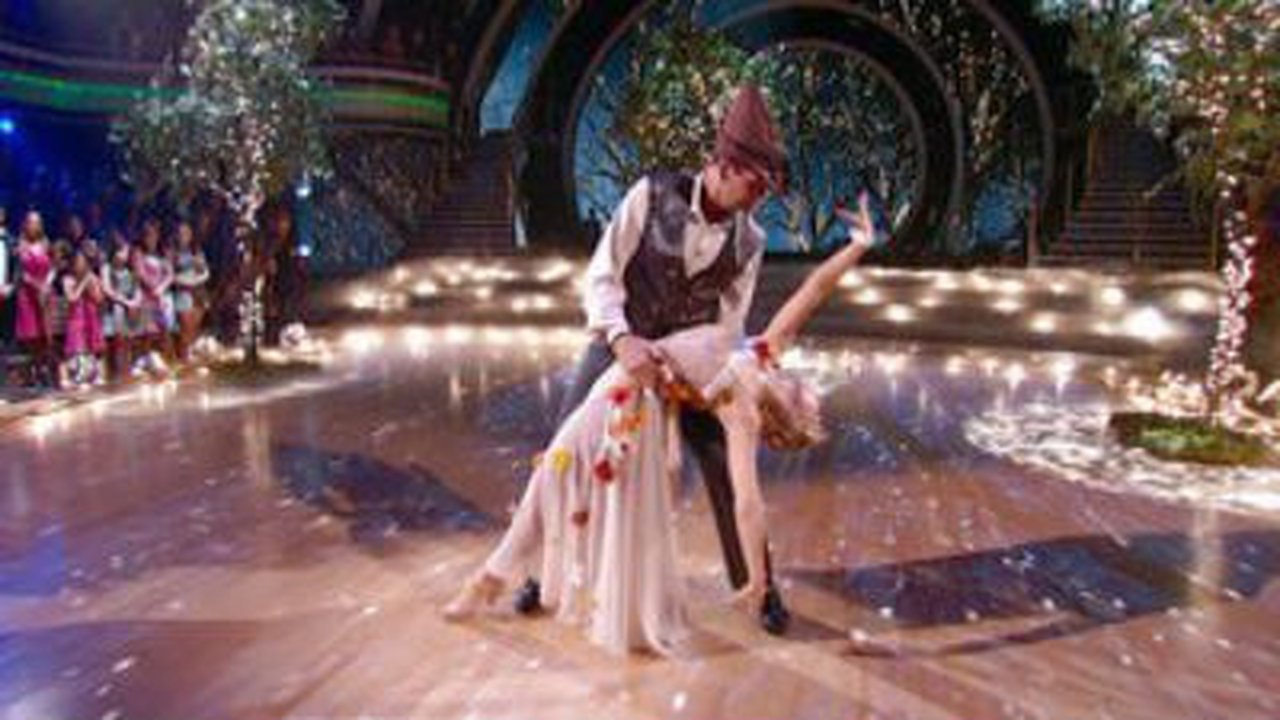 Dancing with the Stars - Season 19 Episode 5 : Week 3: Movie Night with Kevin Hart