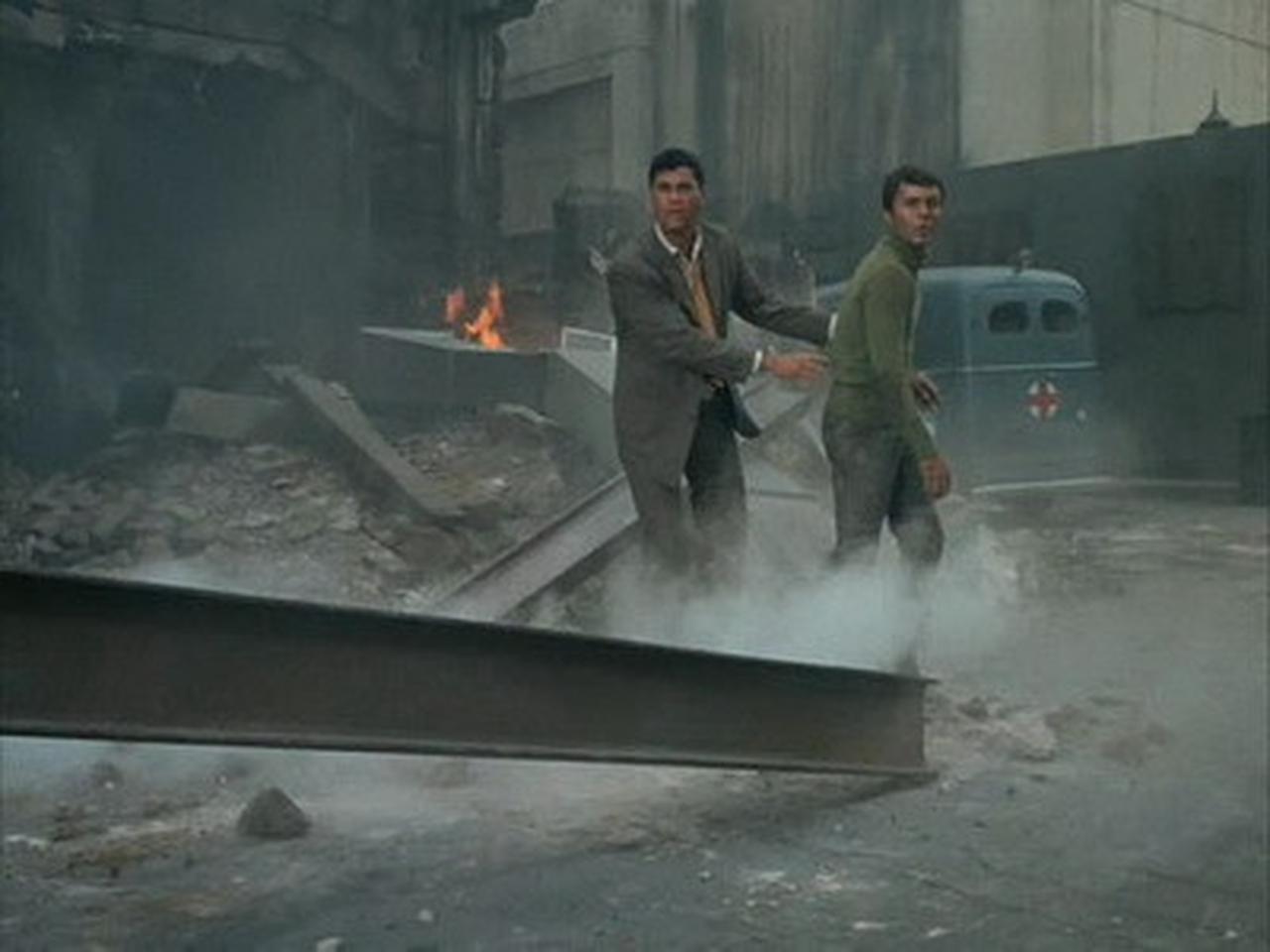 The Time Tunnel - Season 1 Episode 4 : The Day the Sky Fell In