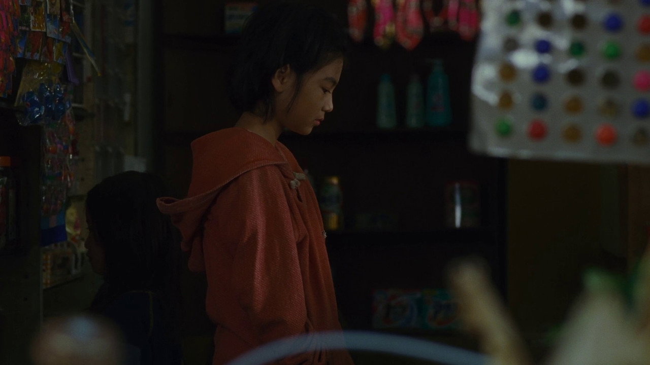 Shoplifters background 109