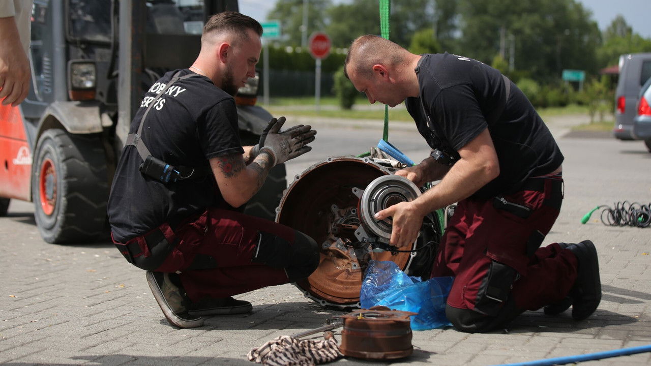 Mobilni mechanicy — Épisode 12