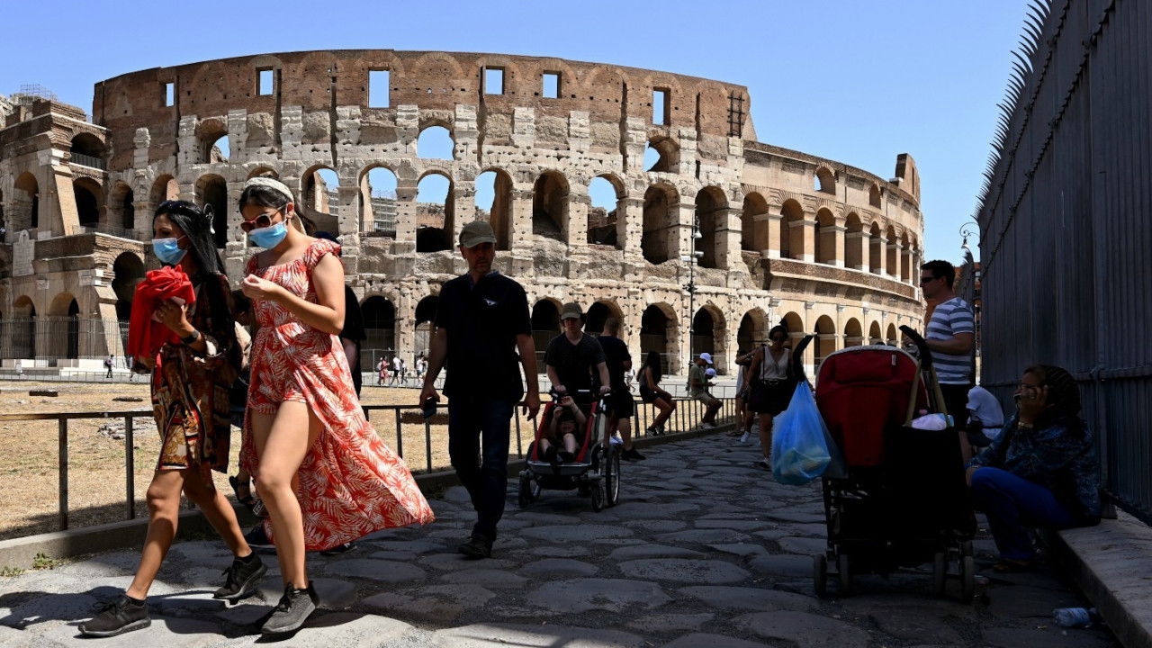 66 minutes — Rome dernière semaine de dolce vita