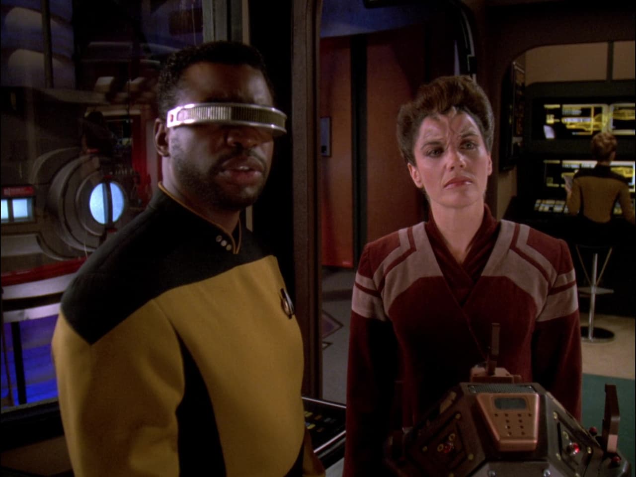 Star Trek: The Next Generation - Season 6 Episode 9 : The Quality of Life