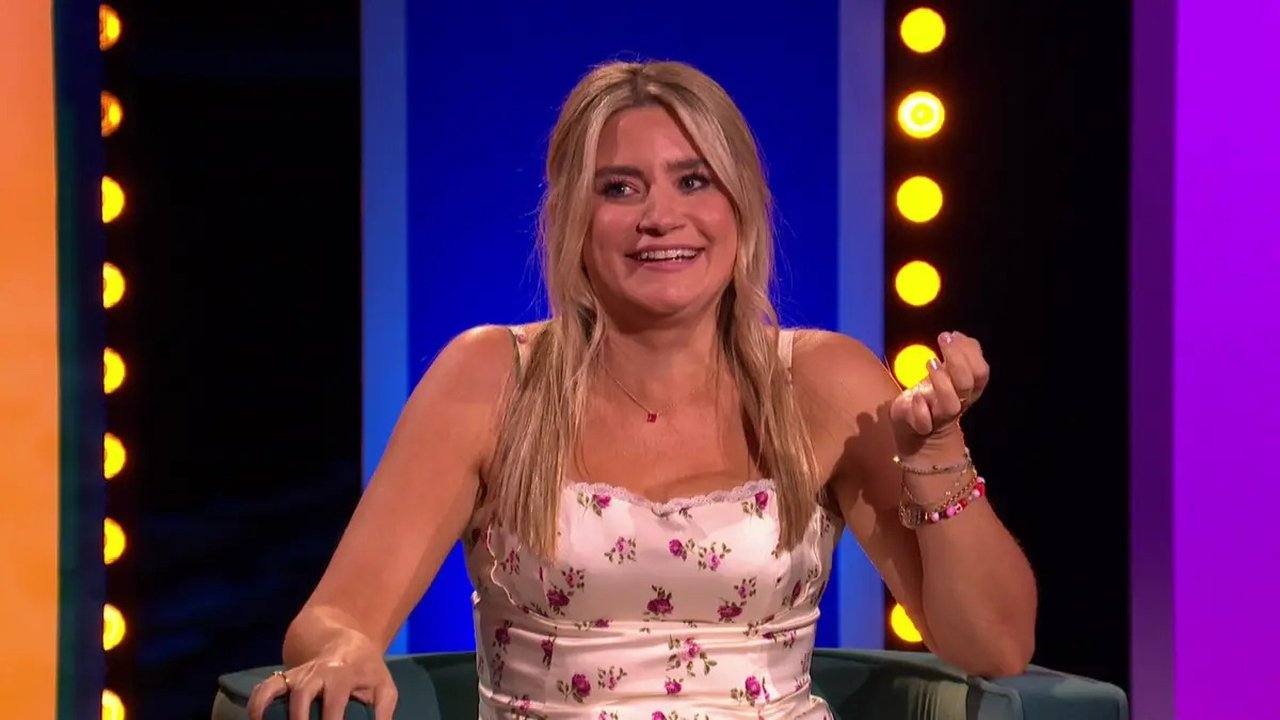 Iain Stirling's Roast The Internet - Season 1 Episode 1 : Joe Thomas, London Hughes & Harriet Kemsley