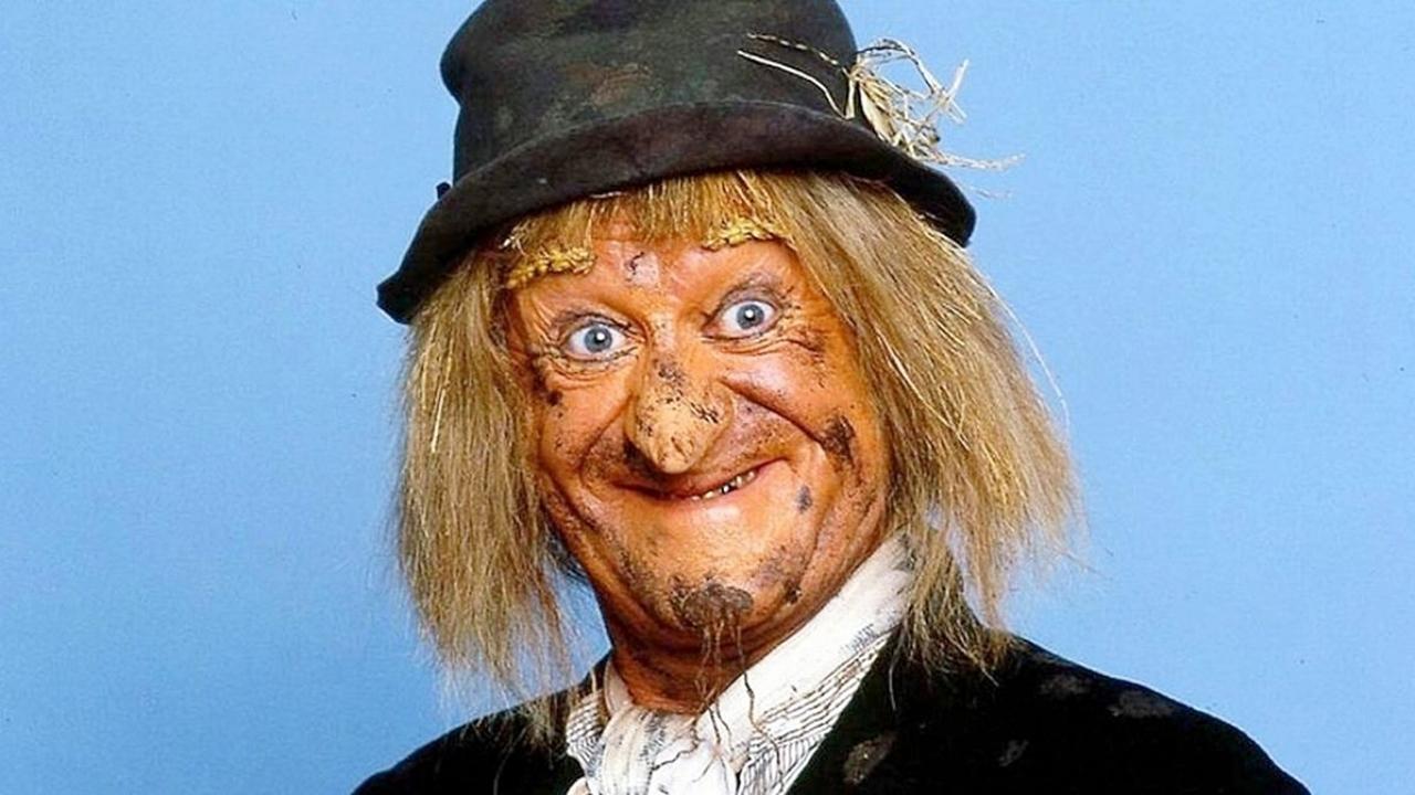 Worzel Gummidge background