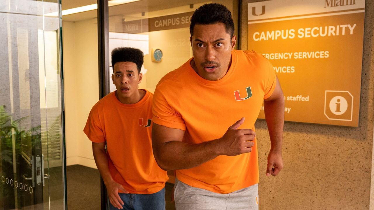 Image Young Rock (2021) Temporada 1-2 HD 1080p Latino