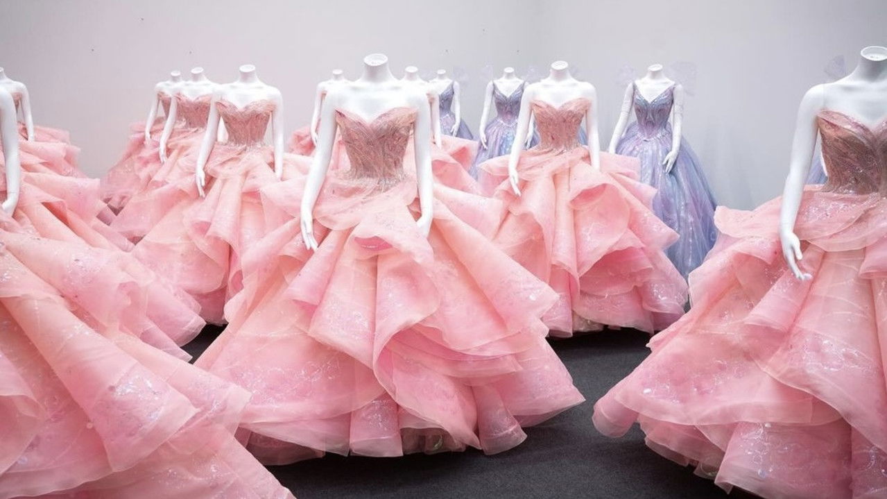 Bërja e Keqes: Për Mirë backdrop