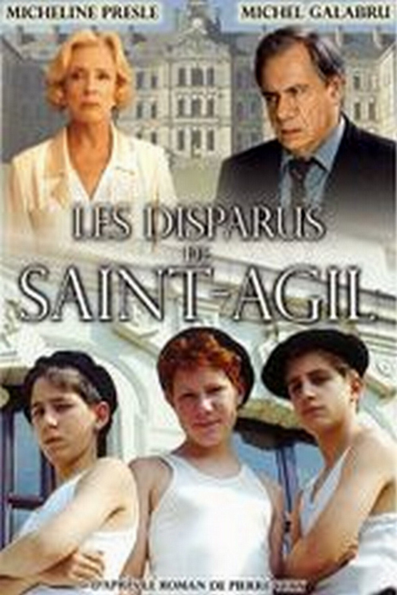 Les Disparus de Saint-Agil Backdrop