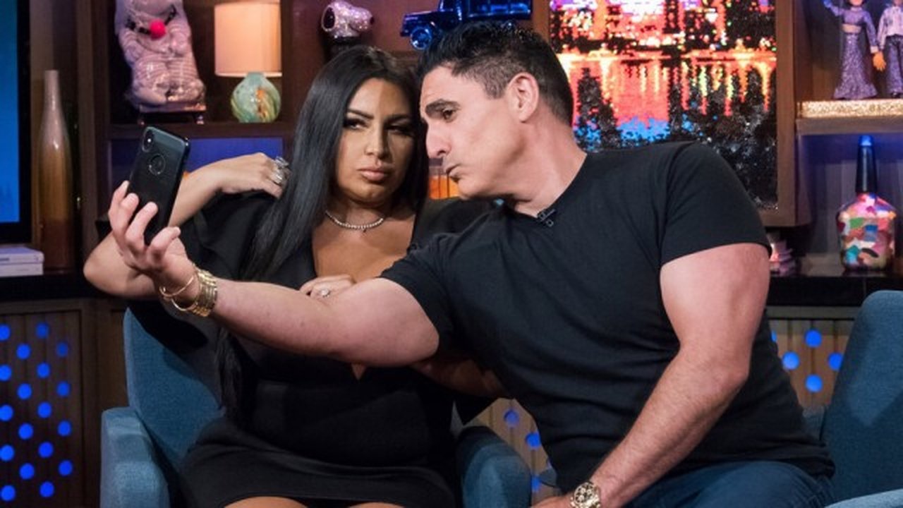 Watch What Happens Live with Andy Cohen - Season 15 Episode 128 : Reza Farahan and Mercedes Javid