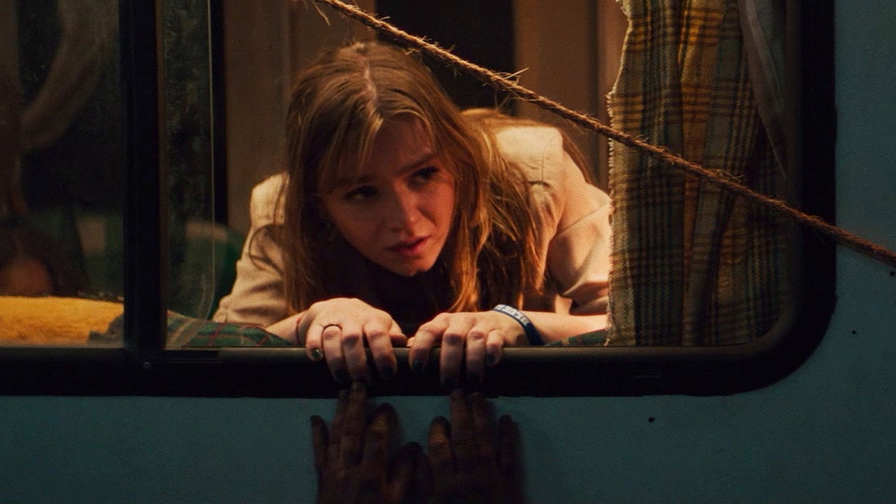 Dont Turn Out the Lights (2024) Hindi Dubbed backdrop