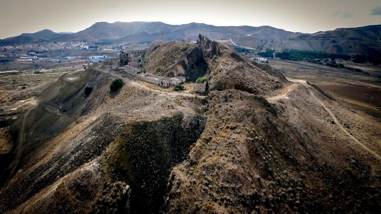 title image