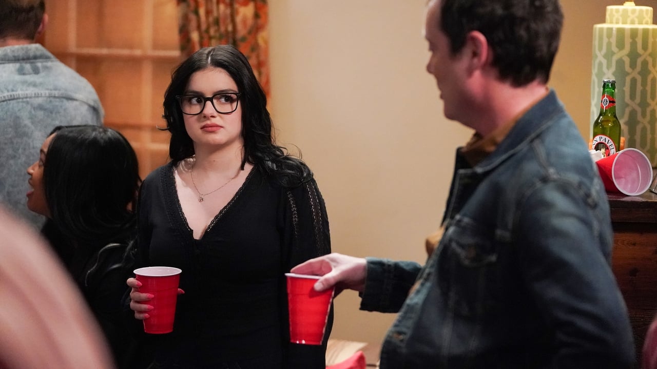 Modern Family - Season 11 Episode 16 : I'm Going to Miss This