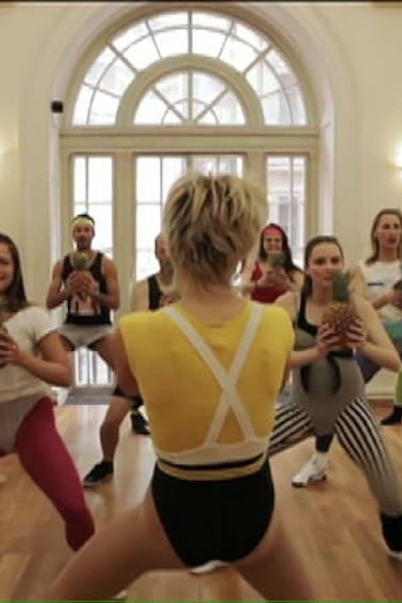 Pineapple Squat Backdrop