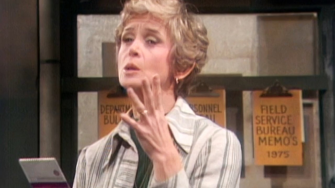 Barney Miller - Season 1 Episode 8 : Ms. Cop