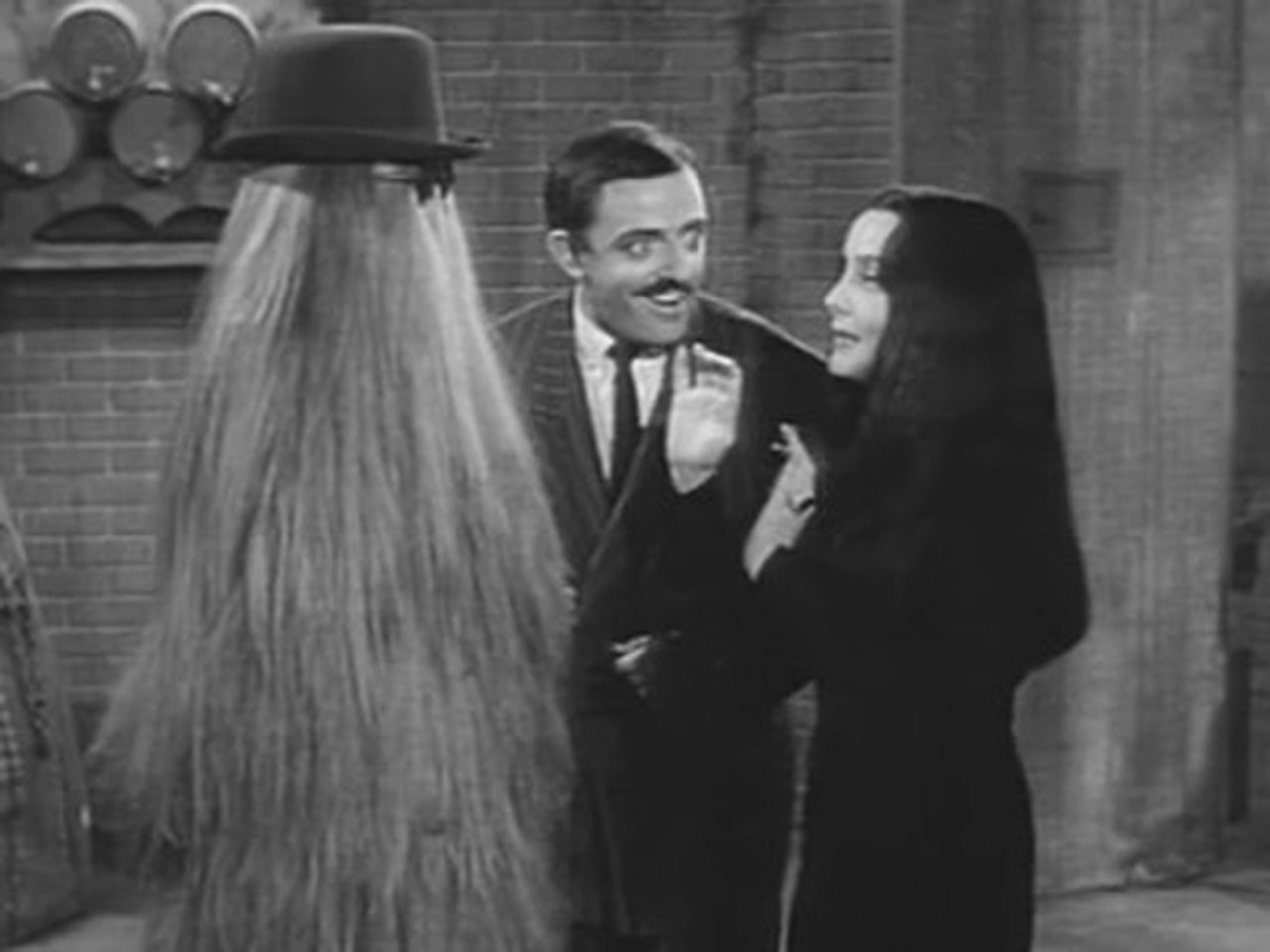 The Addams Family - Season 2 Episode 1 : My Fair Cousin Itt