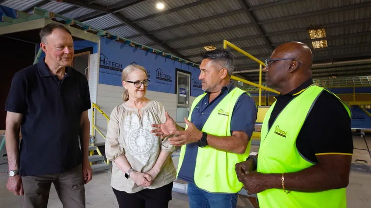 Jamie Durie's Future House - Season 1 Episode 3 : Sean's Big Build