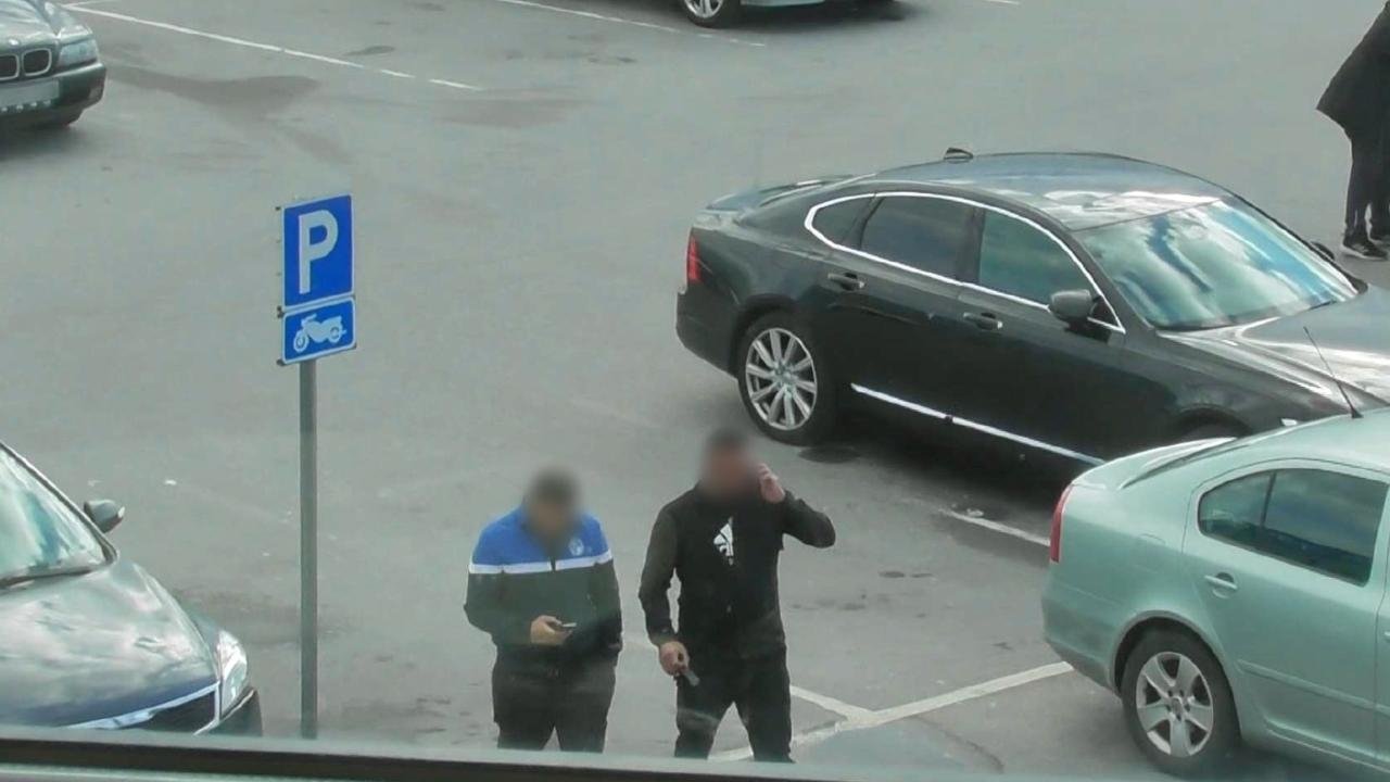 Fångat på polisens kamera - Season 1 Episode 11 : Drug dealing in the parking lot