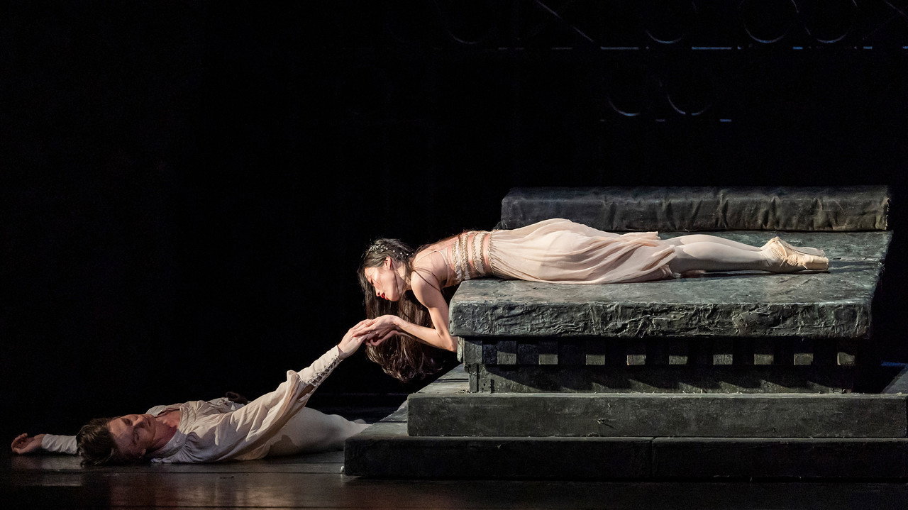 Royal Ballet & Opera 2026/27: Romeo and Juliet backdrop