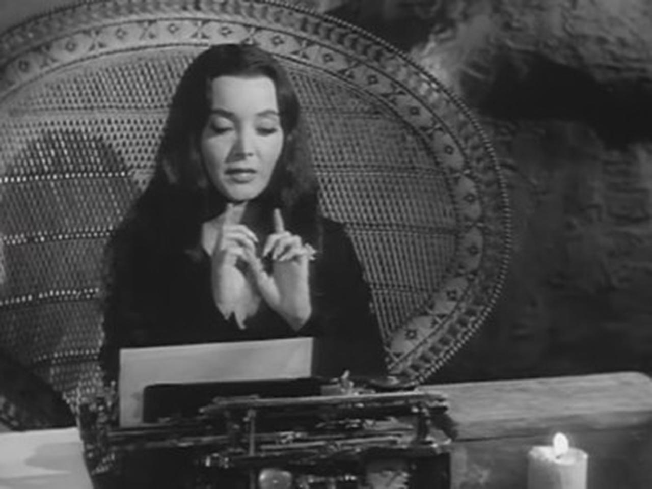 The Addams Family - Season 2 Episode 8 : Morticia, the Writer