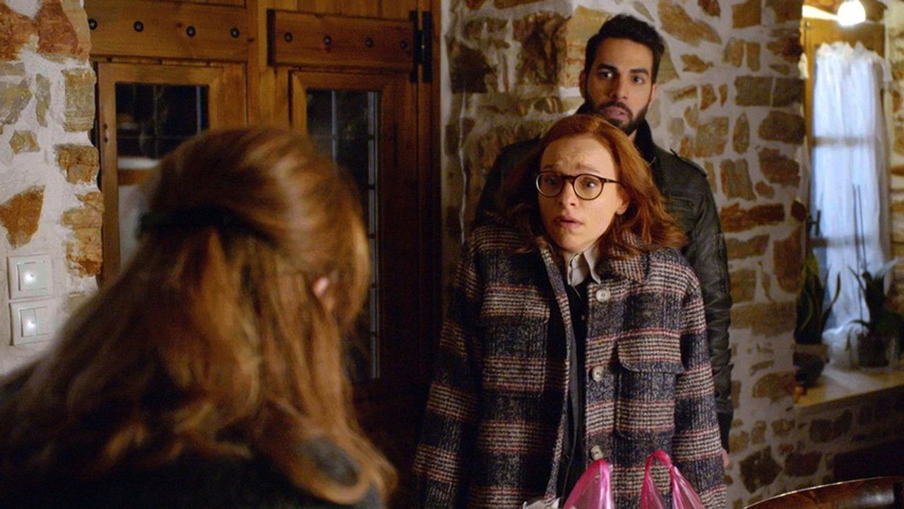 Σε Ξένα Χέρια — Épisode 127