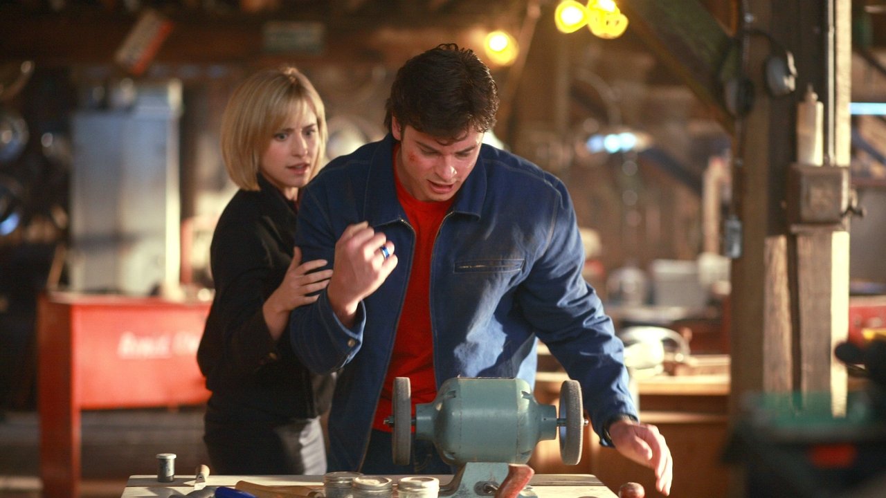 Smallville - Season 7 Episode 8 : Blue