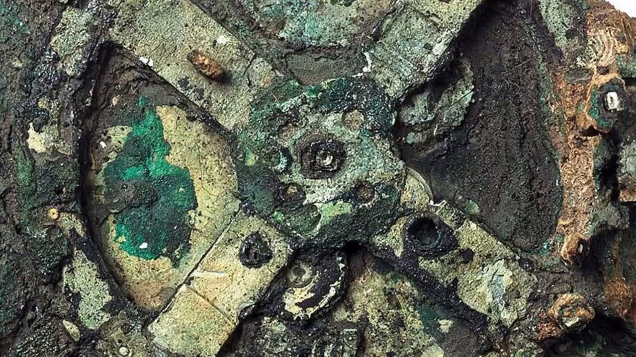 Makinë madhështore e Antikytherësit backdrop